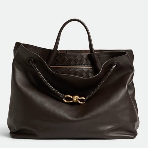 Bottega Veneta Large Andiamo Bag in Fondant Smooth Calfskin