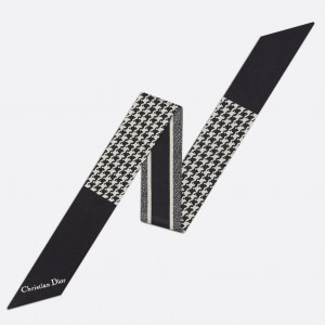 Dior 30 Montaigne Mitzah Scarf in Black and White Silk Twill